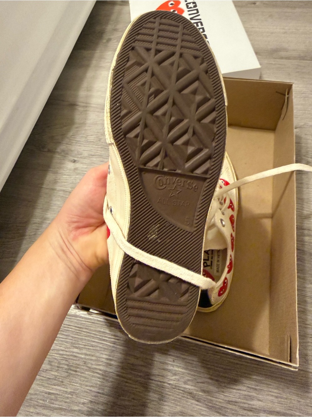 Converse PLAY Comme des Garsons White Canvas Sneakers with Red Hearts size 7 - Picture 4 of 16